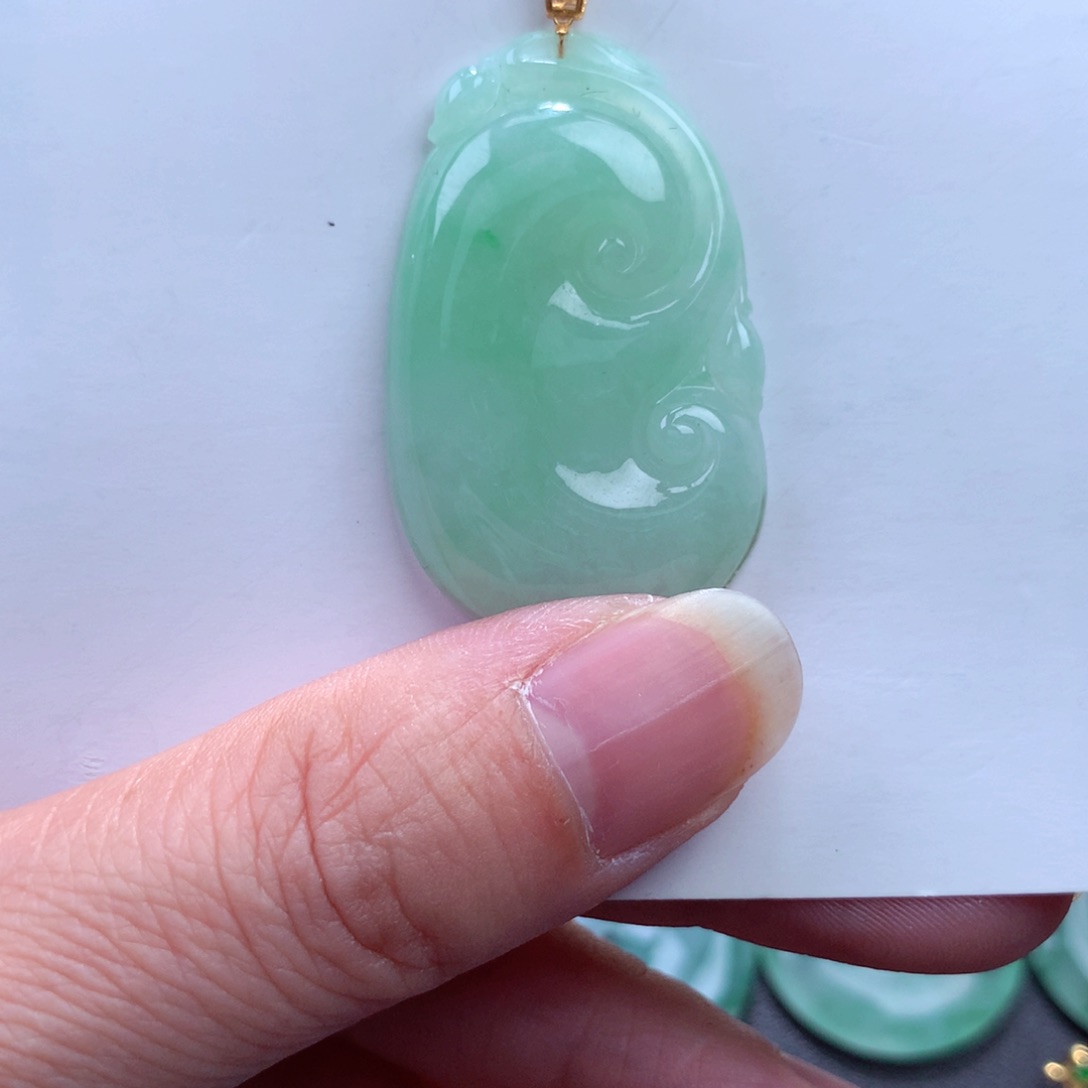 翡翠吊坠(不含链)18K金镶嵌