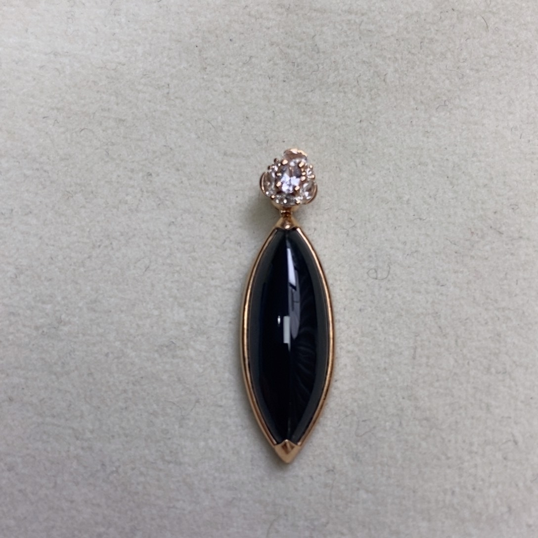 翡翠颈饰18K金镶嵌墨翠吊坠