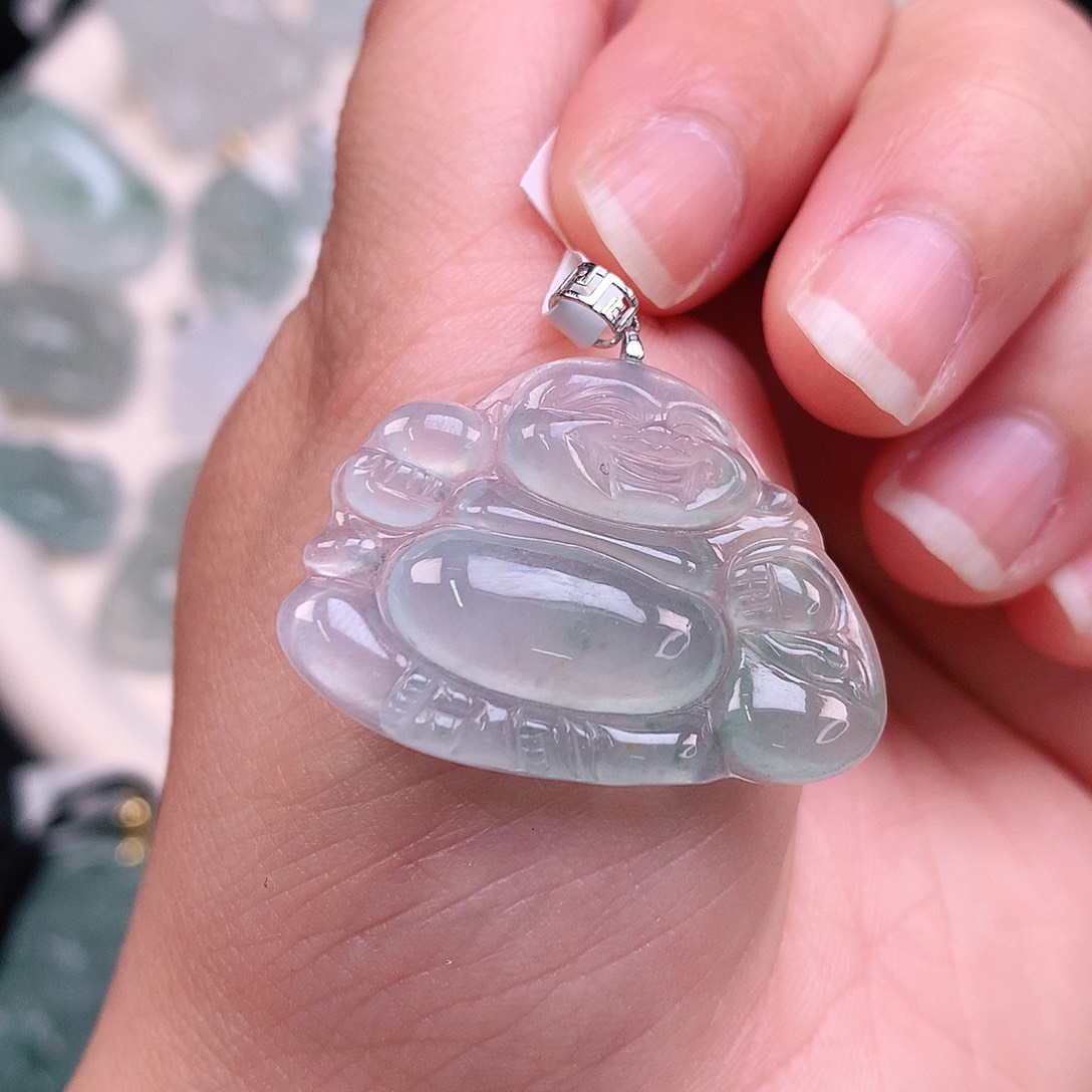 翡翠颈饰18K金镶嵌冰胶布袋佛