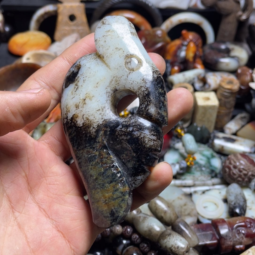 和田玉（糖玉）挂件未镶嵌橡**屋