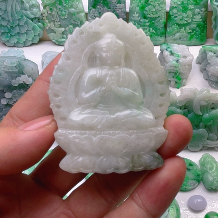 翡翠未镶嵌颈饰翡翠