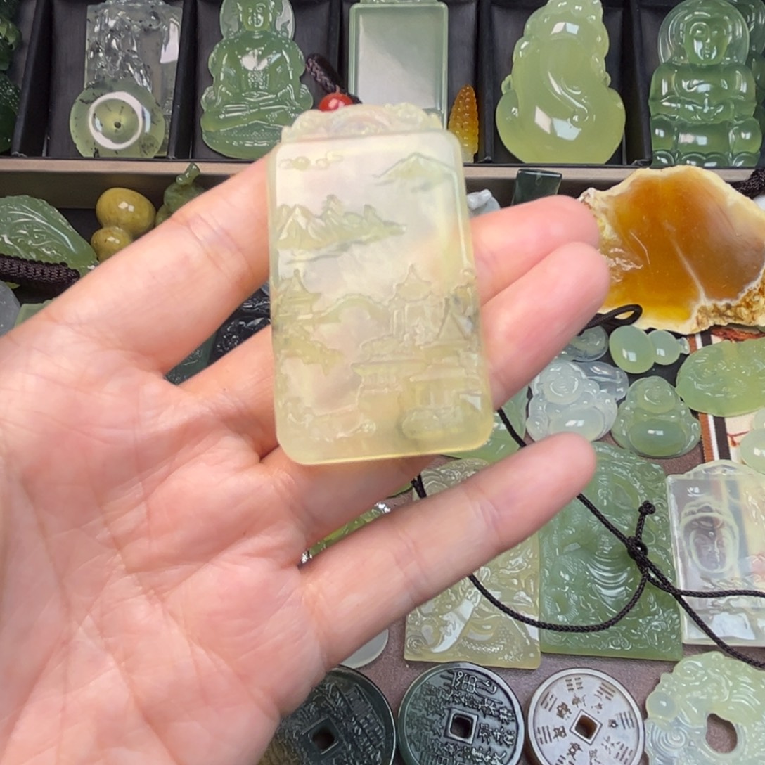 蛇纹石玉未镶嵌吊坠(不含链)