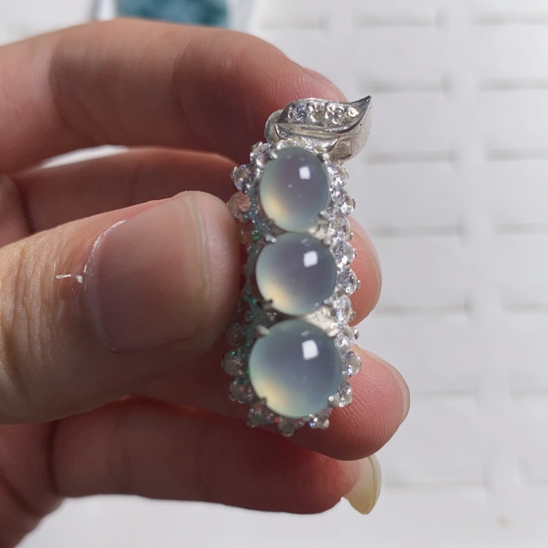 未镶嵌定制翡翠翡翠