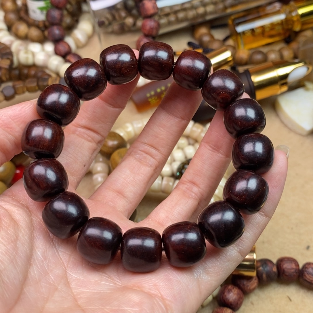 钦****橄榄核手串/手链精品