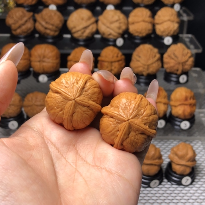 橄榄核吊坠3金蟒粗筋三棱