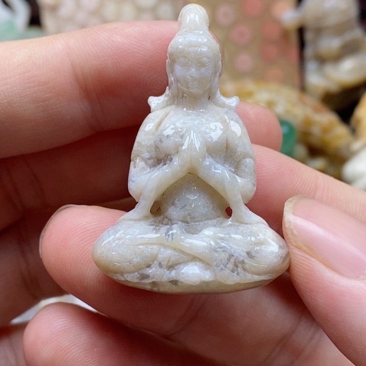 硅化珊瑚（珊瑚玉）颈饰未镶嵌