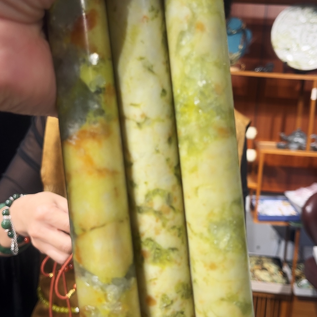 颈饰未镶嵌和田玉（糖玉）