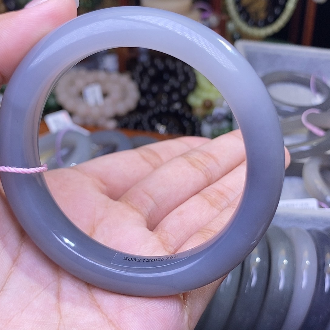 和田玉未镶嵌老料烟紫冰底半山水58手镯