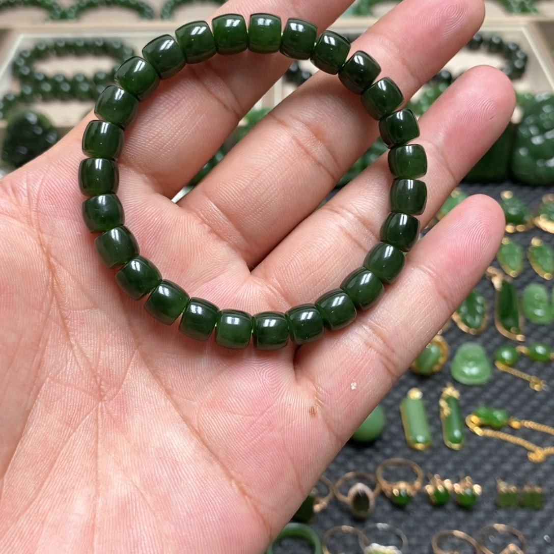 手链未镶嵌和田玉（碧玉）