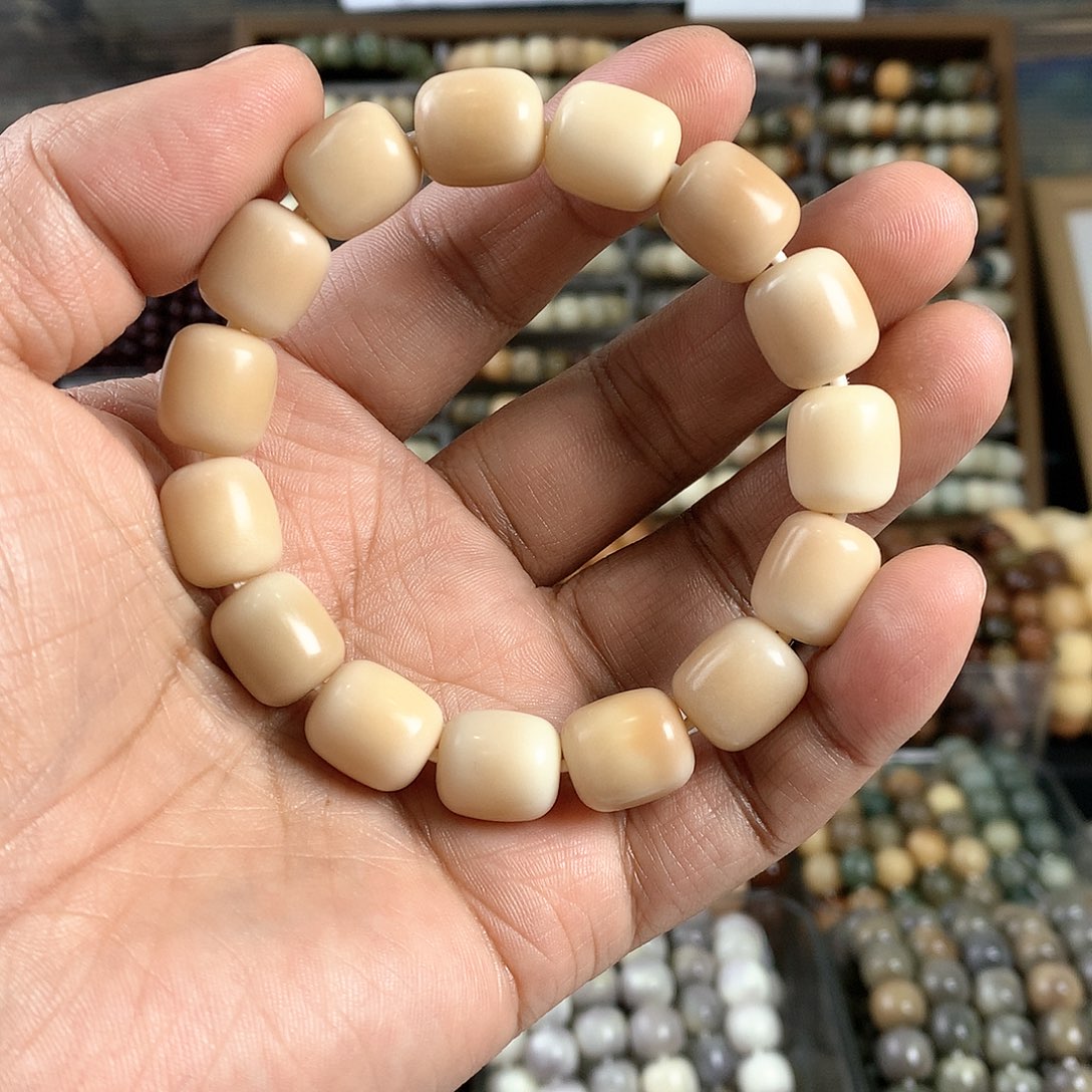 【闪购商品】菩提根/象牙果手串