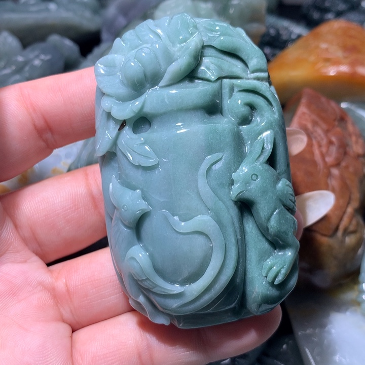 翡翠未镶嵌颈饰保真天然A货翡翠