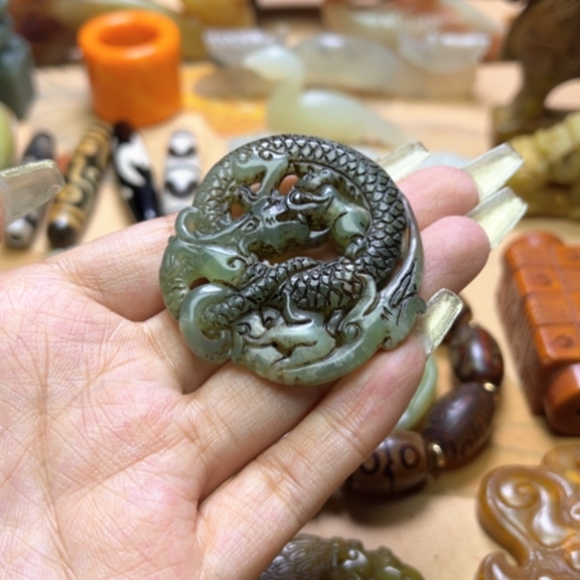 【闪购商品】蛇纹石玉颈饰未镶嵌