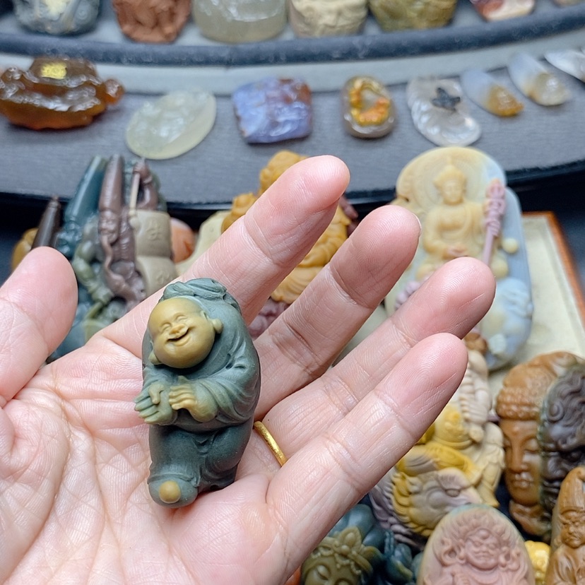 【闪购商品】定制石英质玉吊坠未镶嵌