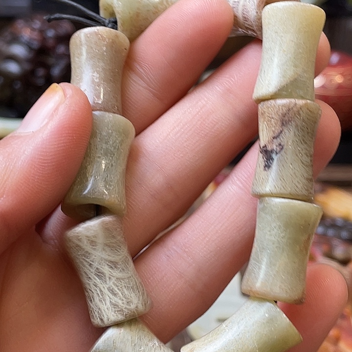 和田玉（糖玉）未镶嵌颈饰