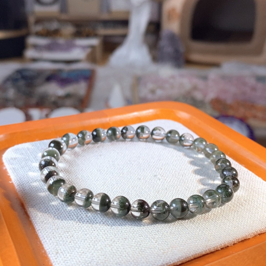 【闪购商品】水晶手链未镶嵌聚宝盆绿幽灵6.2mm