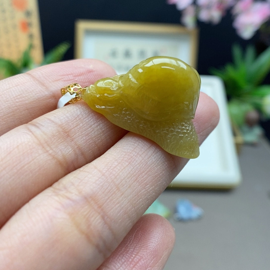 翡翠18K金镶嵌颈饰吊坠40