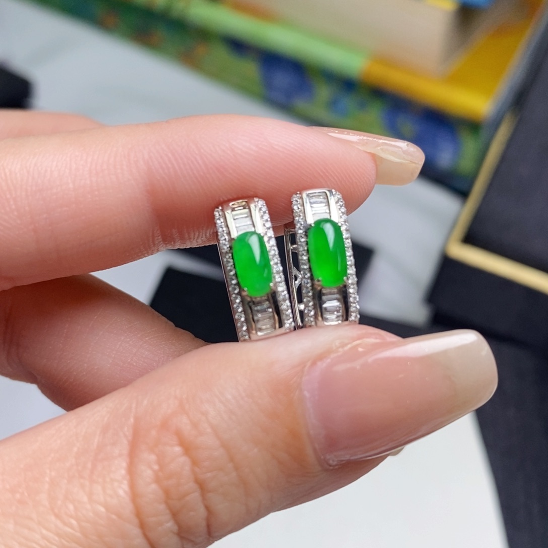 翡翠耳饰18K金镶嵌方糖