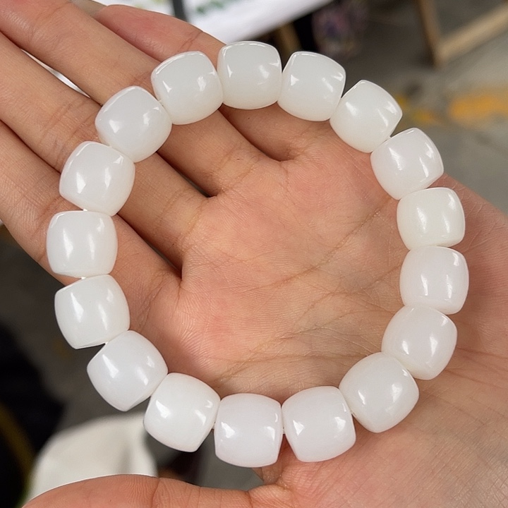 未镶嵌手链和田玉