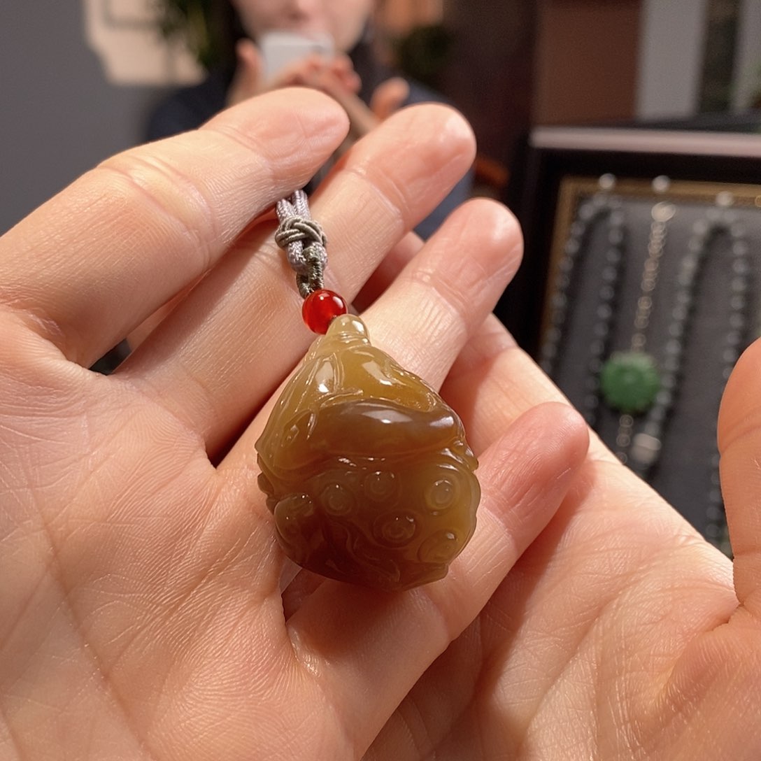 颈饰未镶嵌和田玉