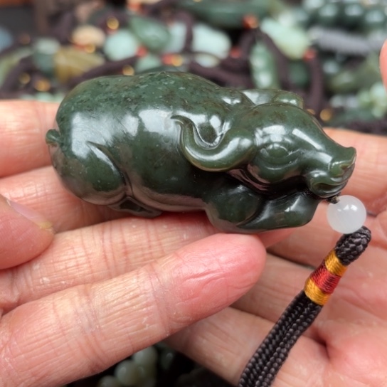 和田玉吊坠未镶嵌