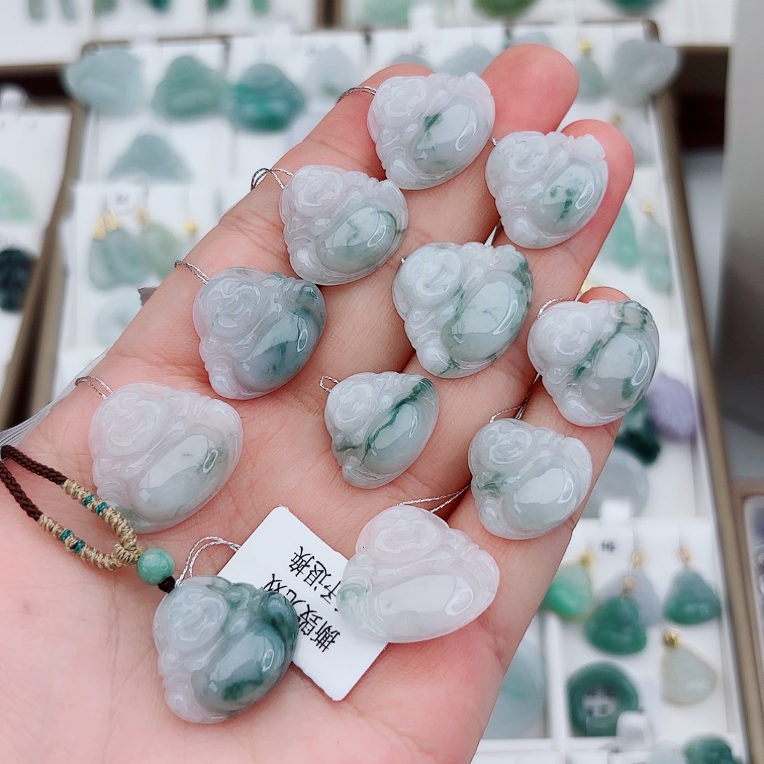 翡翠颈饰未镶嵌佛公（多样性发一）