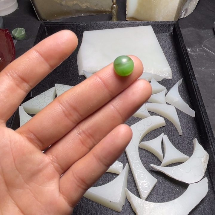 和田玉（糖玉）未镶嵌珠宝半成品