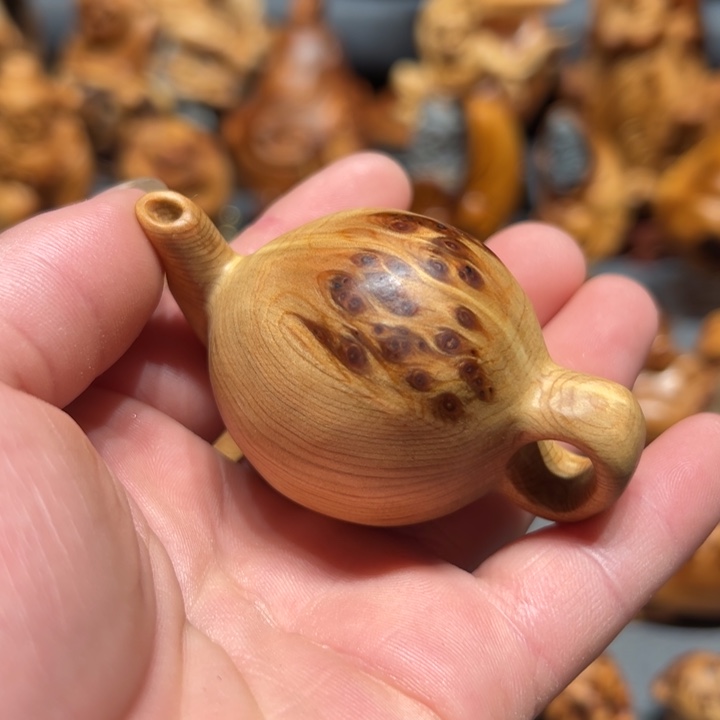 柏木（崖柏）点点关注