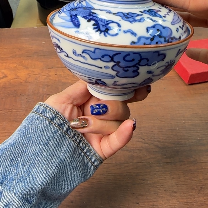 一个陶瓷物件哈哈哈哈