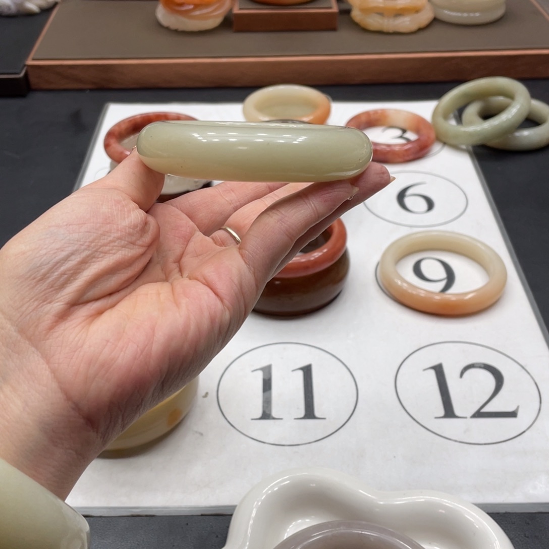 查罗石手镯未镶嵌W**瑟