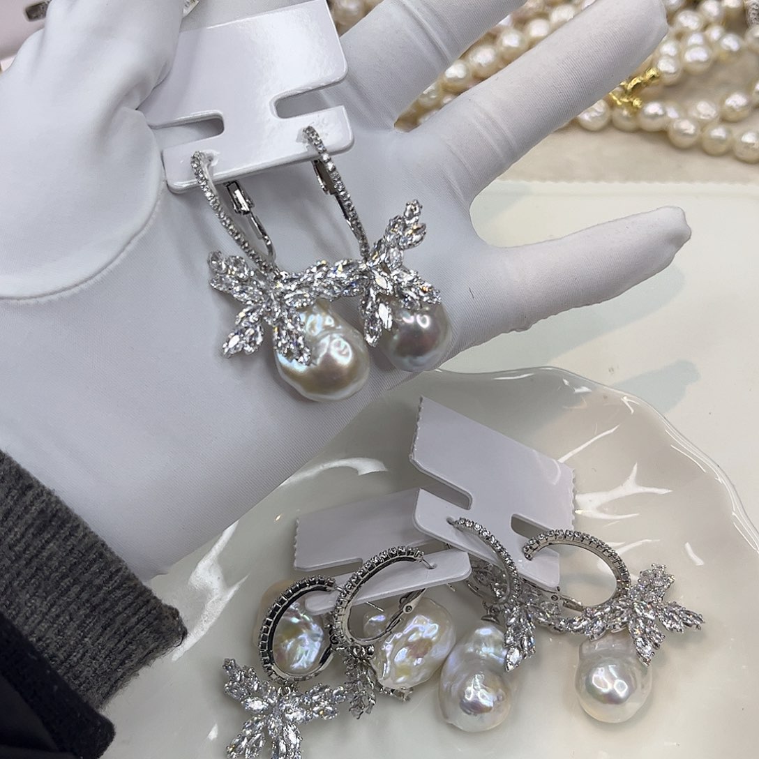 合金耳饰淡水珍珠