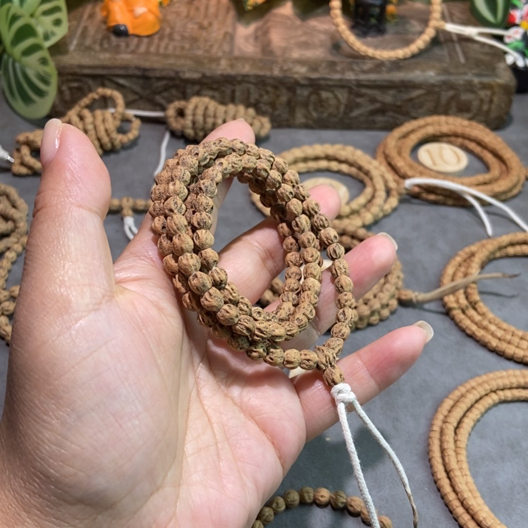 柏香籽/百香籽吊坠嘴****?