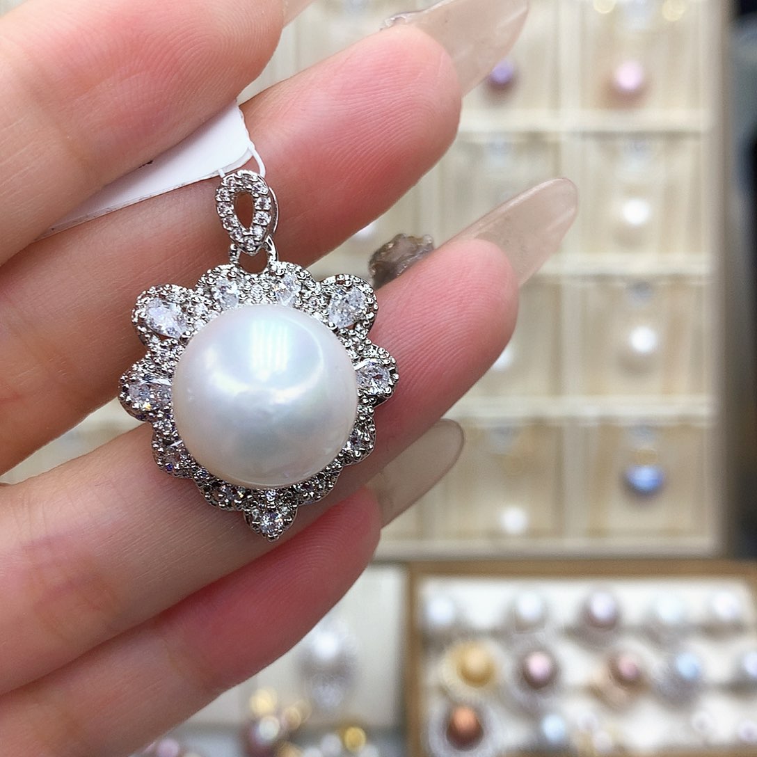 淡水珍珠合金吊坠(赠链)