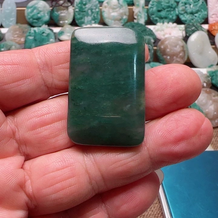 独山玉未镶嵌颈饰