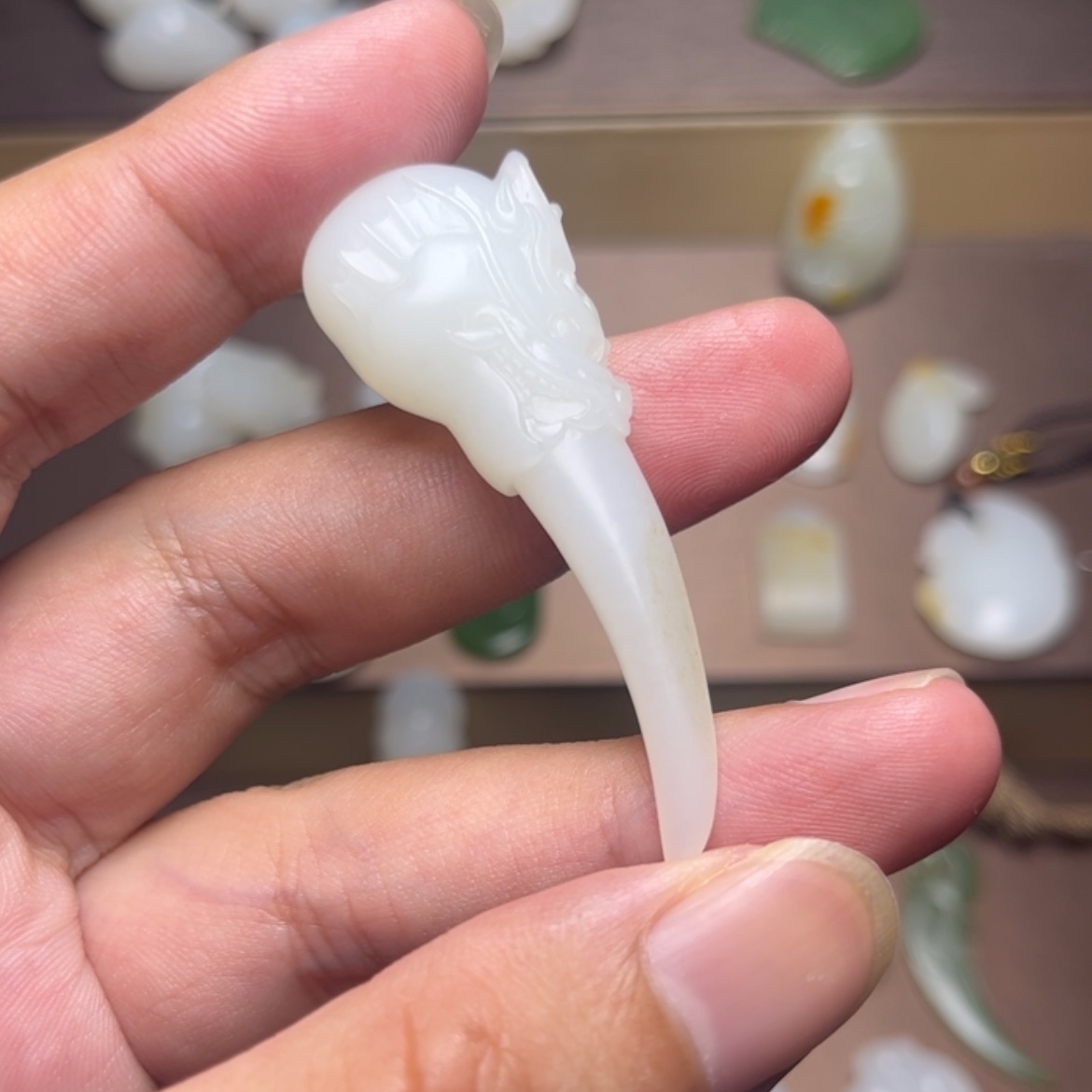【闪购商品】未镶嵌和田玉（白玉）车挂