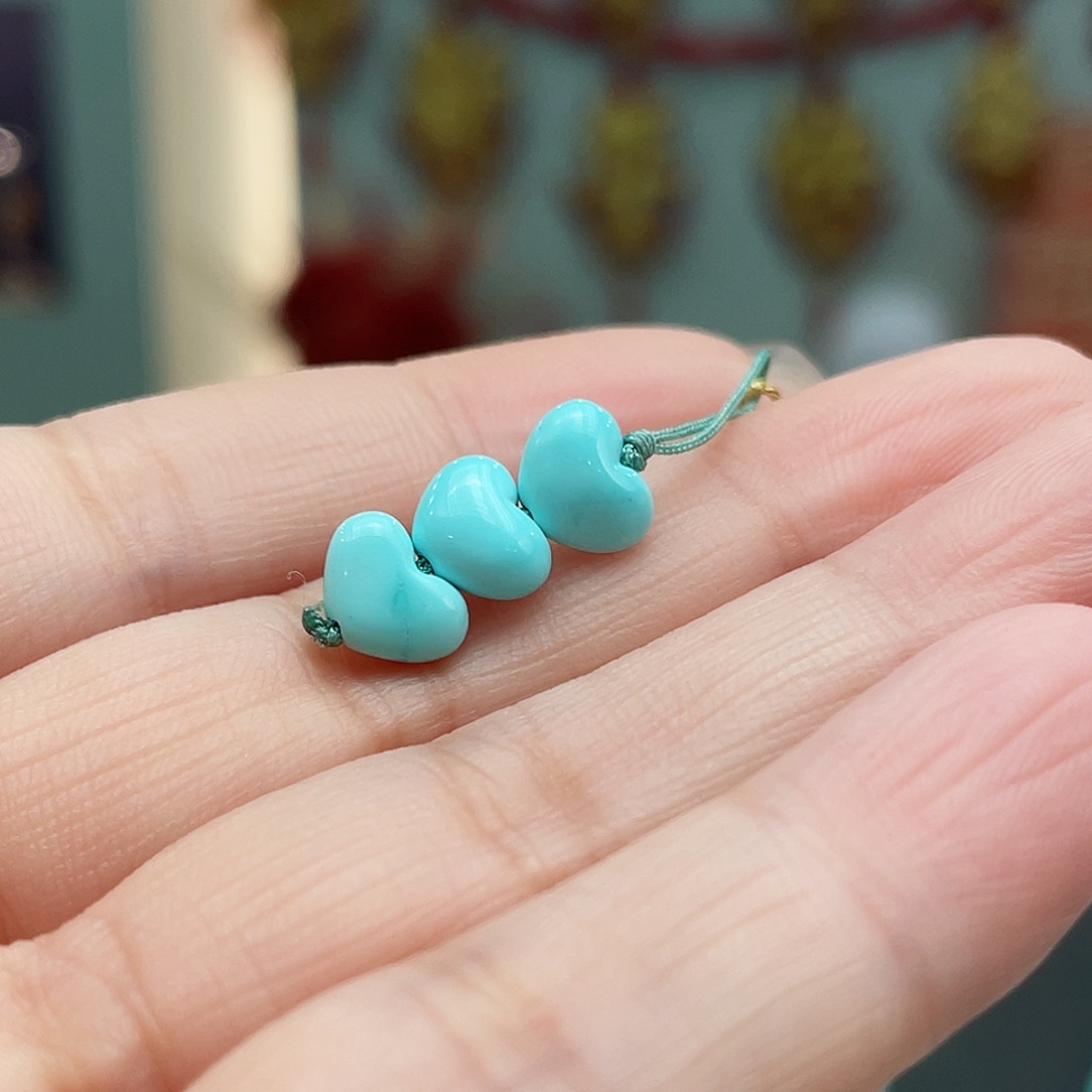 绿松石颈饰未镶嵌