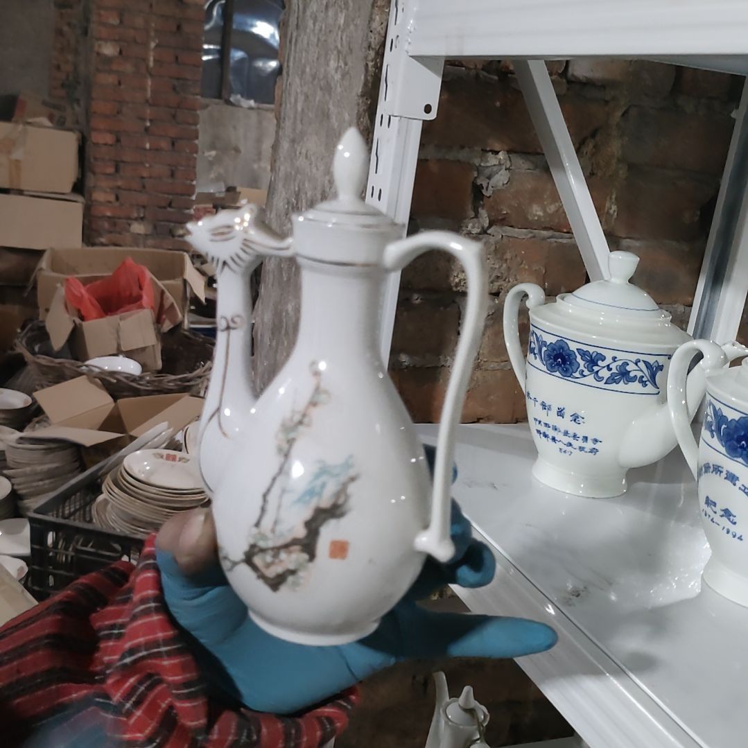 摆件陶瓷盘子碗啥都有
