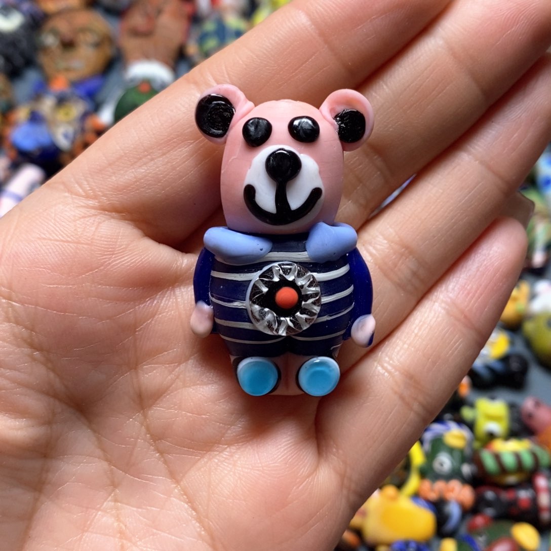 琉璃颈饰印度尼西亚小熊