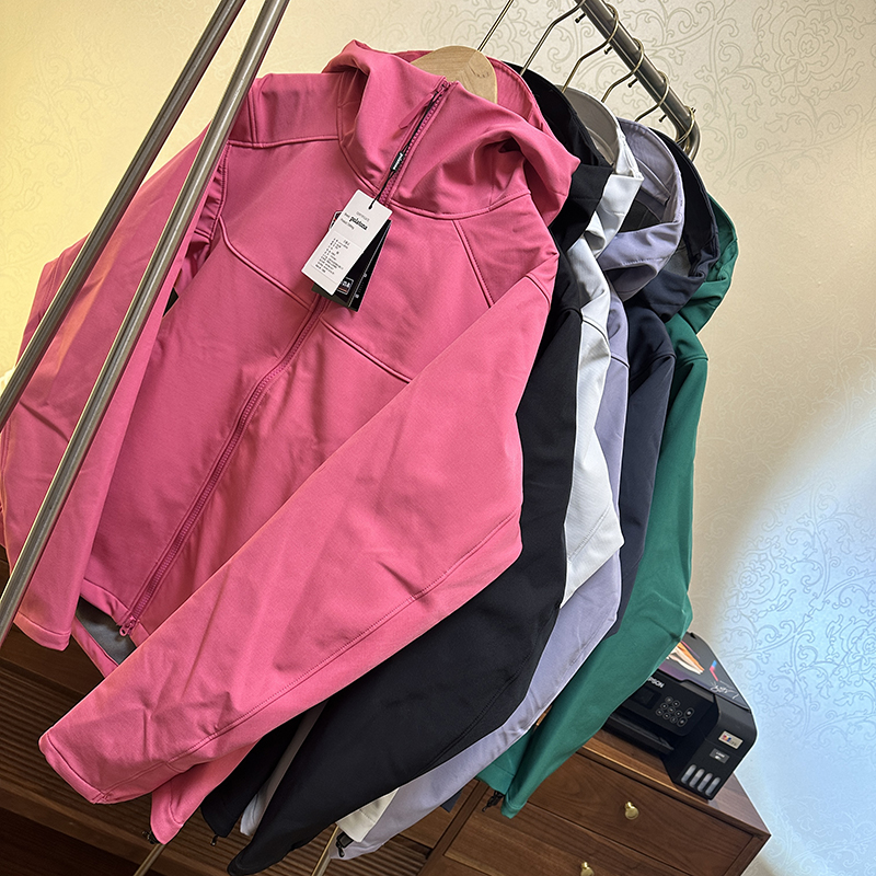 山系户外~防风 立裁有型 情侣外套