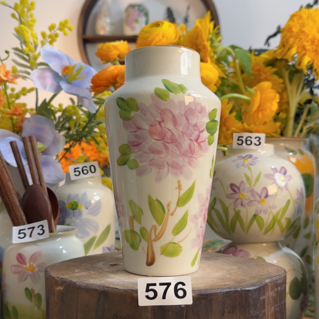 摆件景德镇陶瓷手绘原创小花瓶摆件无孔