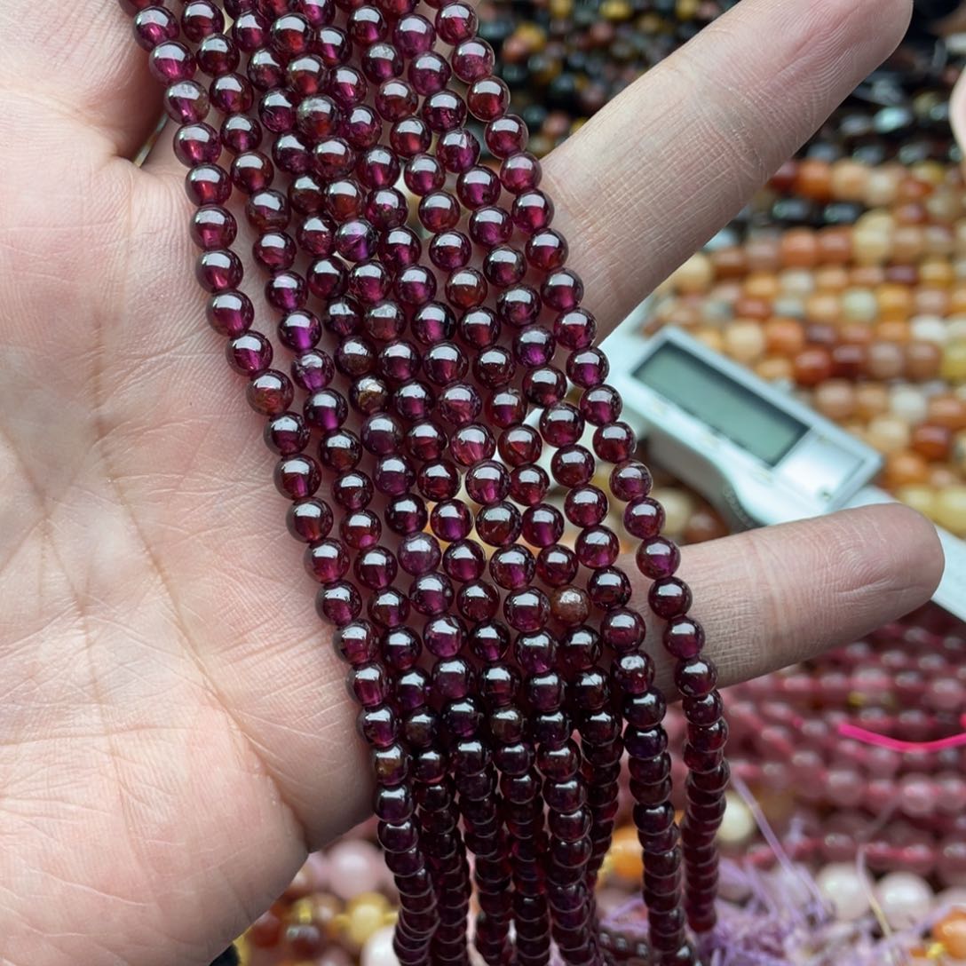 玛瑙/玉髓珠宝半成品未镶嵌一条装4mm+紫牙乌石榴石圆珠