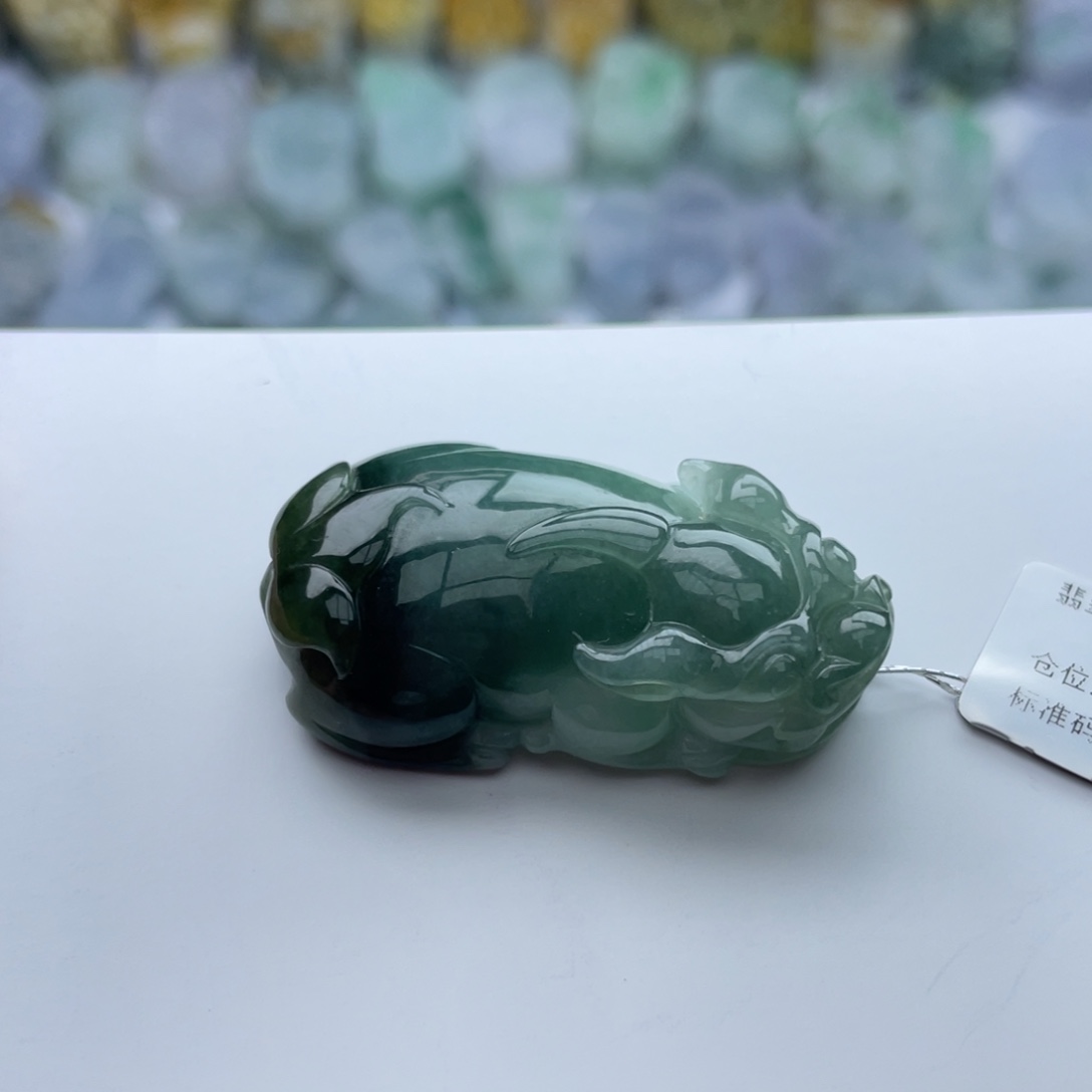 翡翠颈饰未镶嵌貔貅