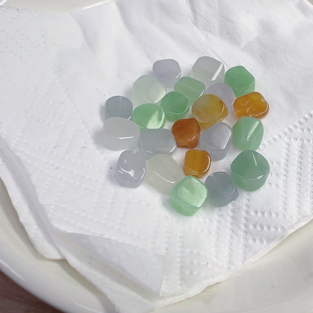 翡翠散珠通孔方块