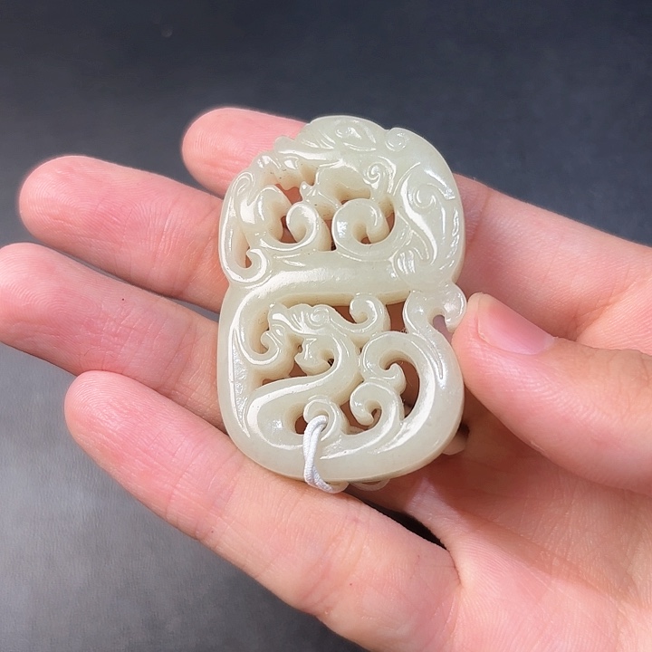 和田玉挂件未镶嵌浪**V