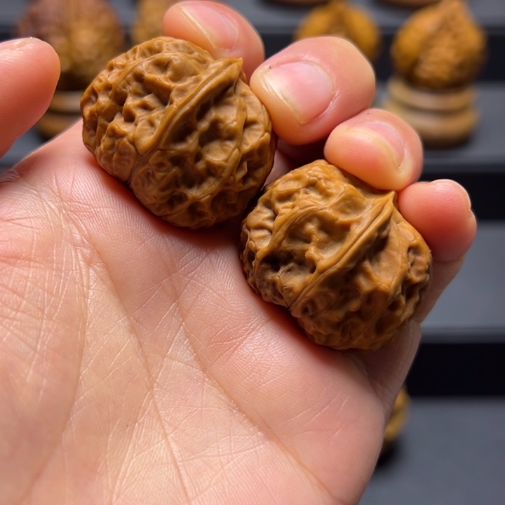 文玩核桃把件L小绣球30