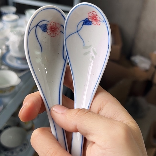 盘手绘勺两个陶瓷陶瓷