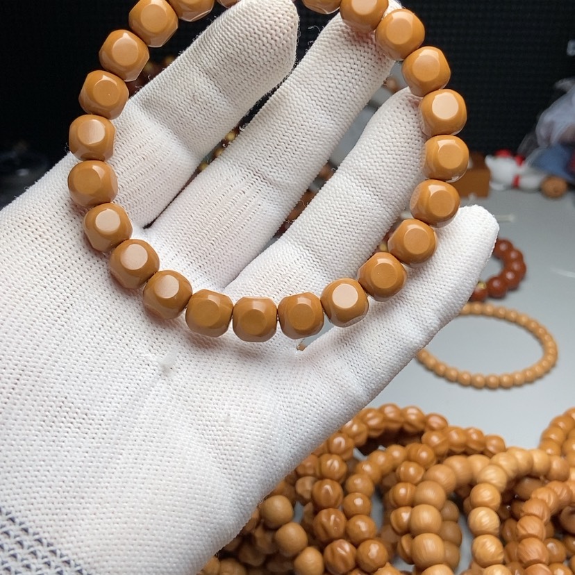 【闪购商品】猴头核桃吊坠大**虎六方