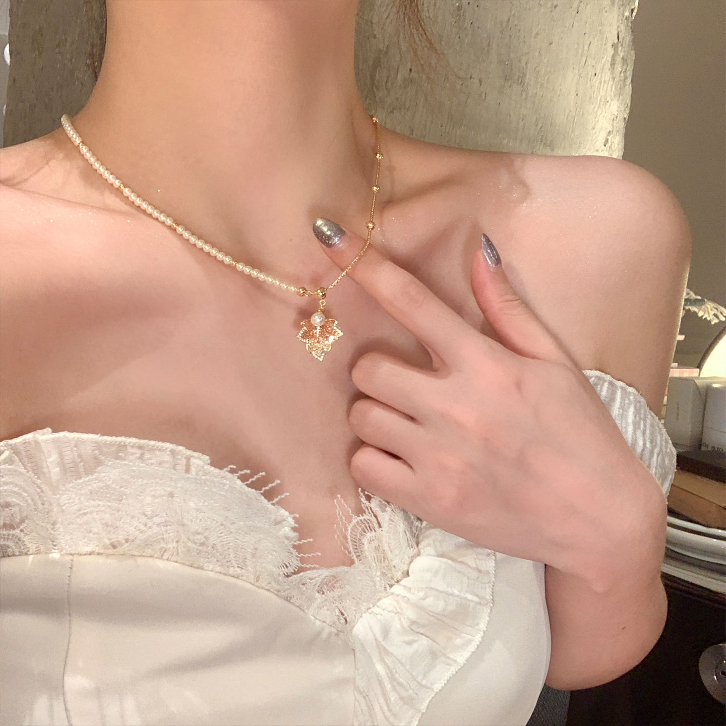 铜合金项链 梅姐饰品a23 渐变枫叶珠珠拼接项链女轻奢小众高级感