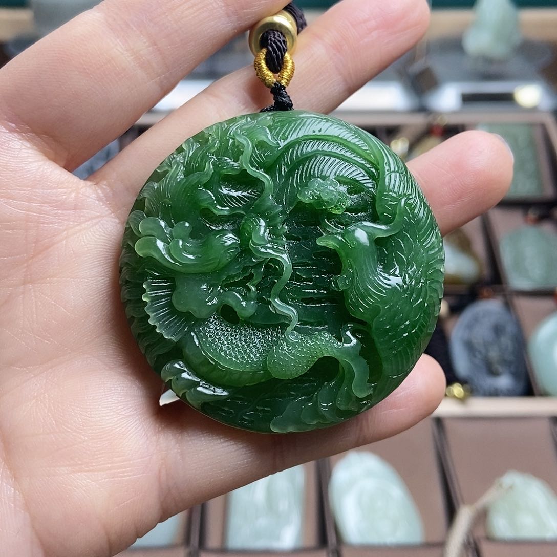 和田玉（糖玉）颈饰未镶嵌