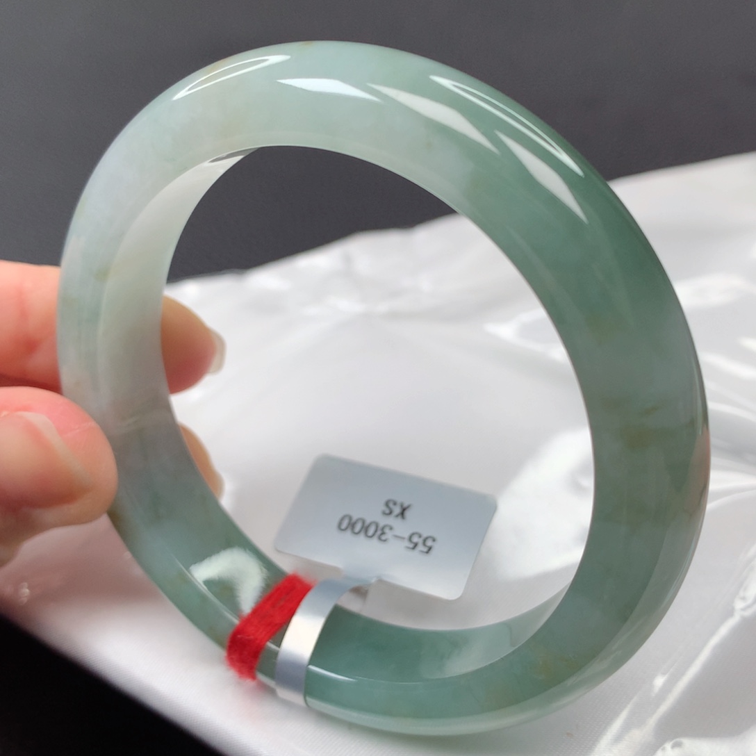 【闪购商品】翡翠手镯未镶嵌42号正圈