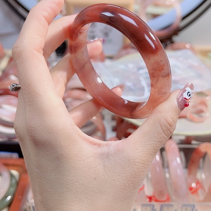 石英质玉手镯未镶嵌豆*